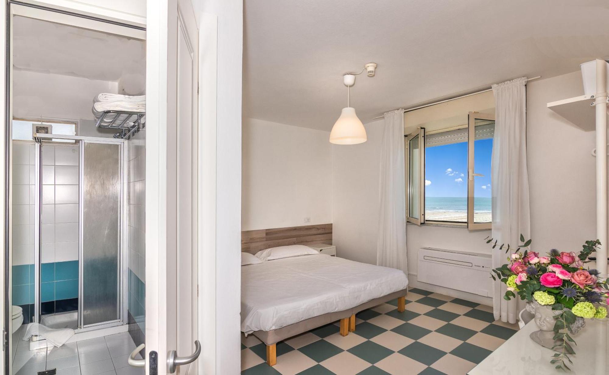 Hotel Happy Marina di Pietrasanta Εξωτερικό φωτογραφία