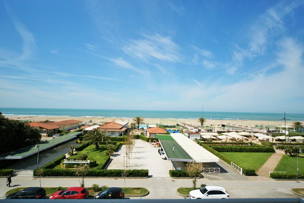 Hotel Happy Marina di Pietrasanta Εξωτερικό φωτογραφία