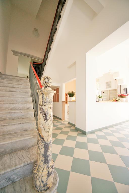 Hotel Happy Marina di Pietrasanta Εξωτερικό φωτογραφία